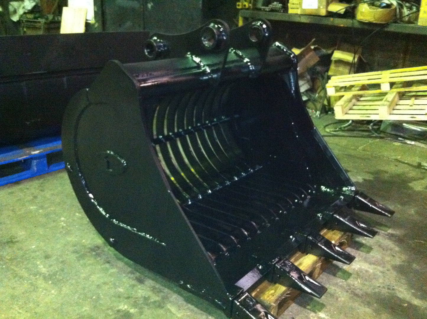Riddle Bucket for 11 to 15 ton Excavators